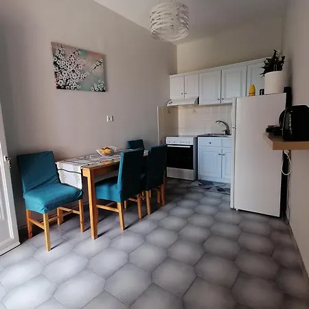 Apartment Flower Garden *